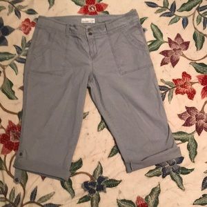Old Navy button cuff capris